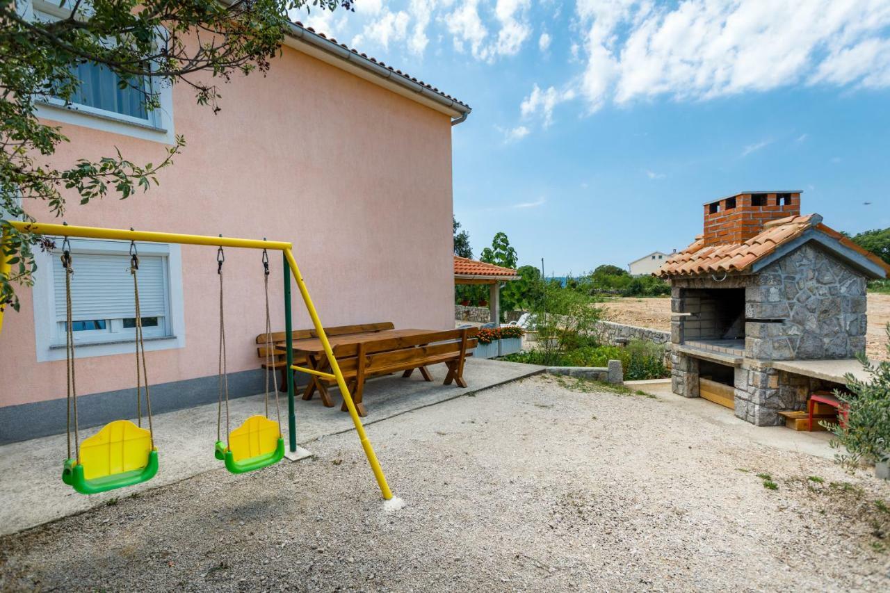 Apartman Dobrila Vrh  Exteriér fotografie